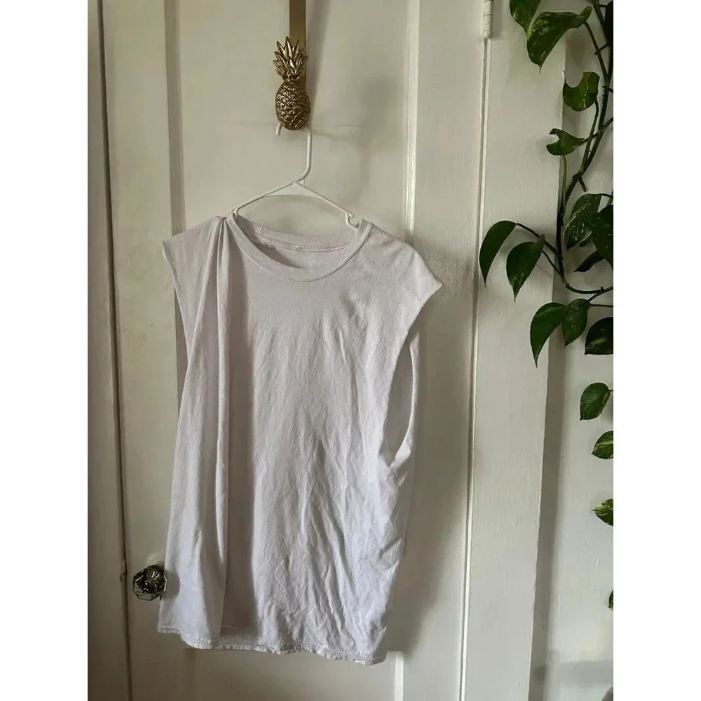 Hanes Men’s size Large white Tank top